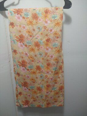Size Large wide leg floral pants Lotus & Luna
